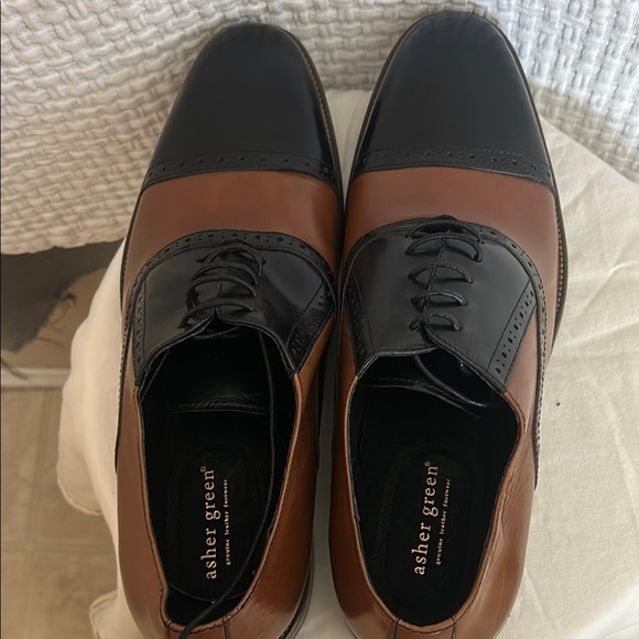 Elegant Black and Brown Men's Oxfords - Picture 15 of 15